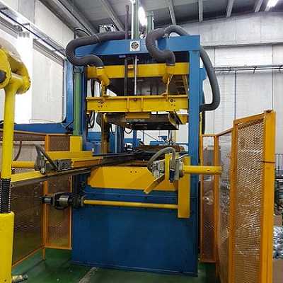 Sheet Thermoforming Machine-1